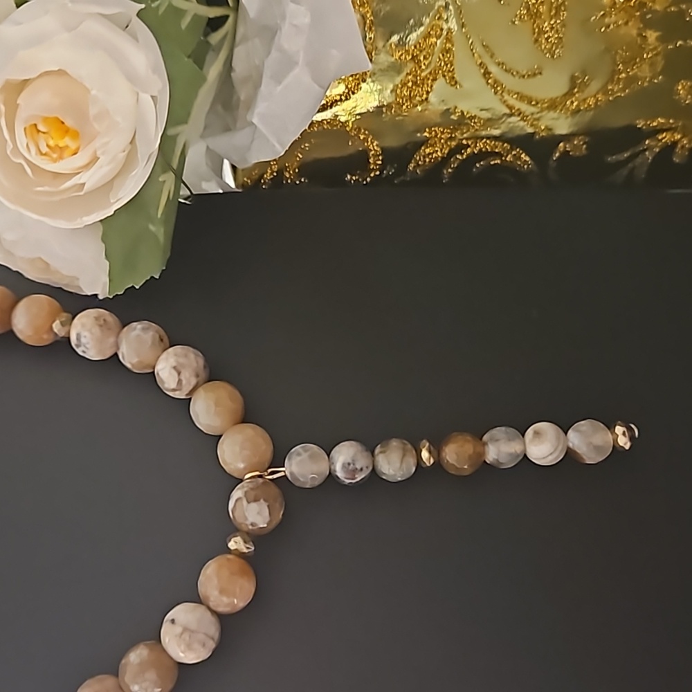 Agate Stone Necklace and Earring Set - Picture 2 of 4